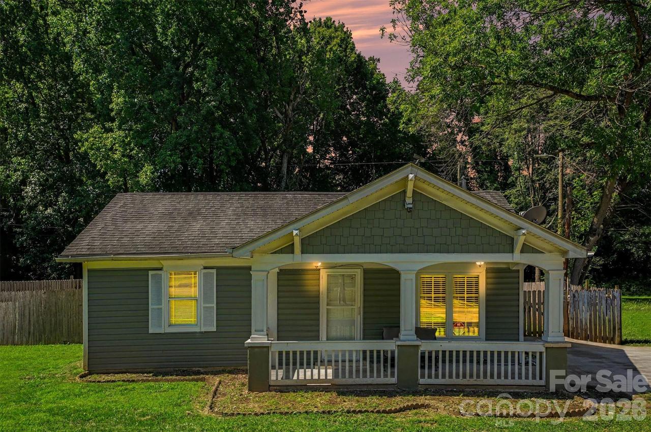 1101 Choyce Ave., Charlotte, NC 28217