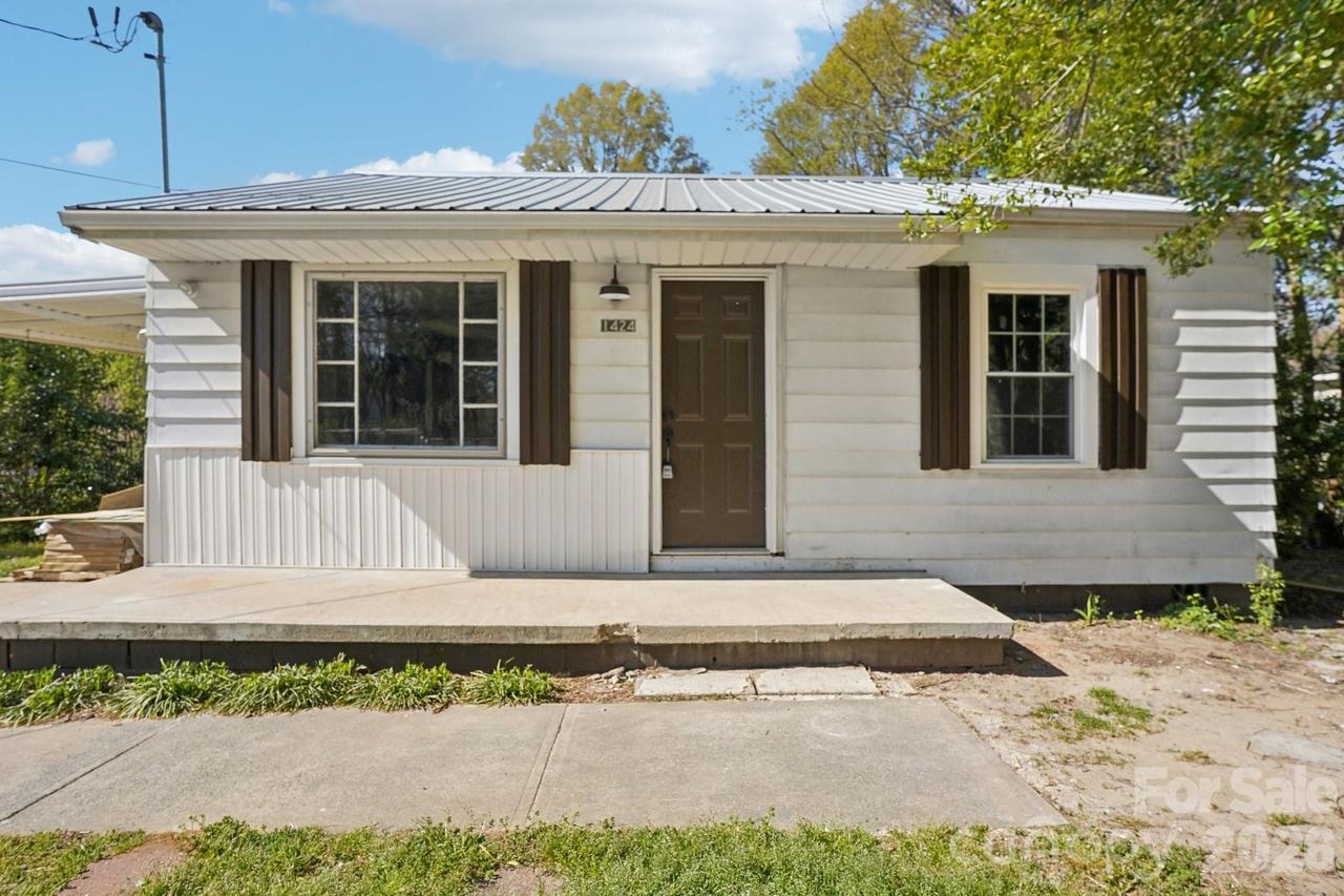 1424 Ware Ave., Gastonia, NC 28052