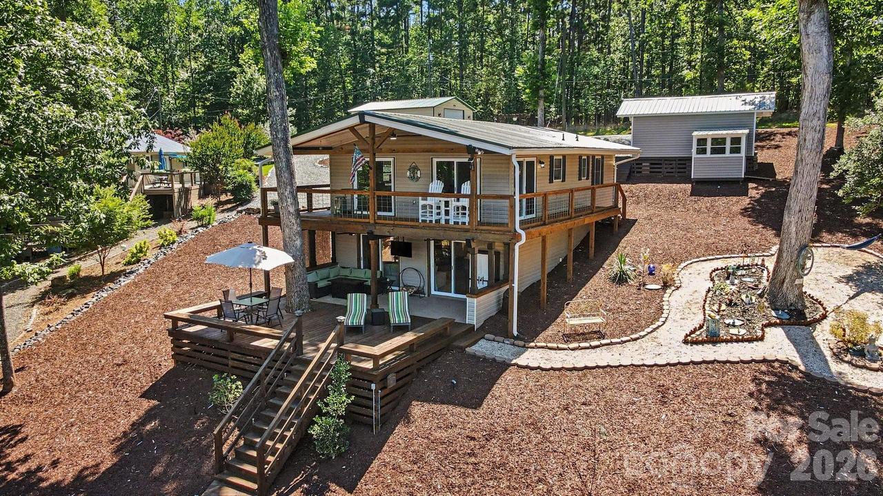 512 Deerfield Rd., Mount Gilead, NC 27306