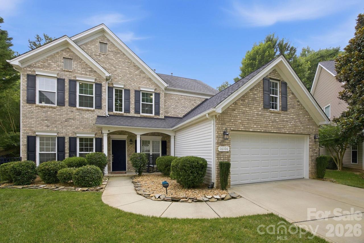16106 Cloverleaf Ct., Charlotte, NC 28277