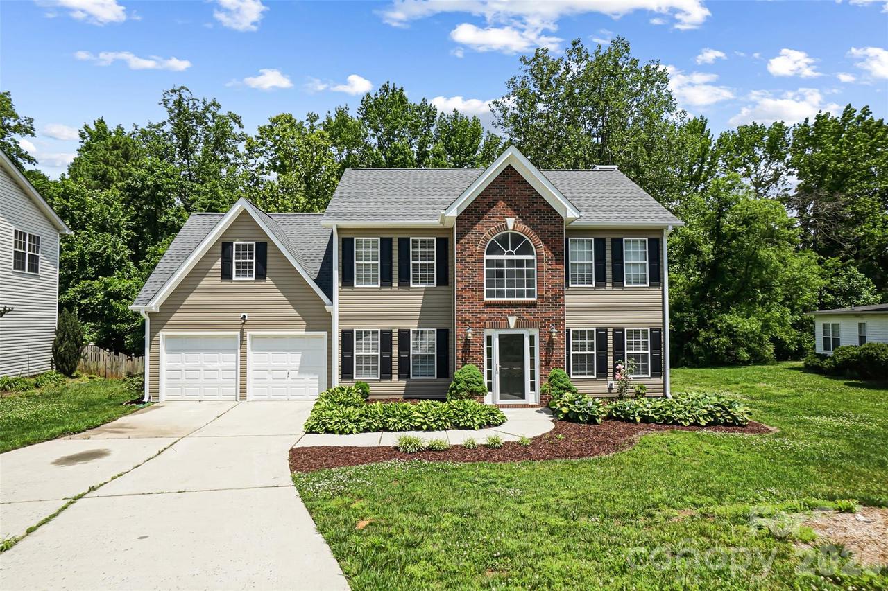 5012 Eagle Creek Dr., Charlotte, NC 28269