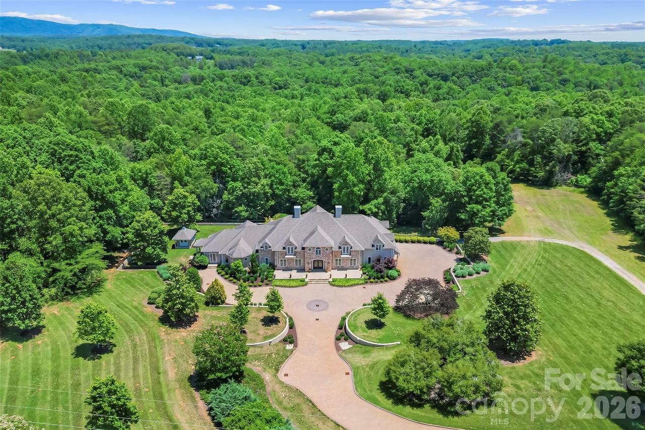 1090 Pearidge Rd., Bostic, NC 28018