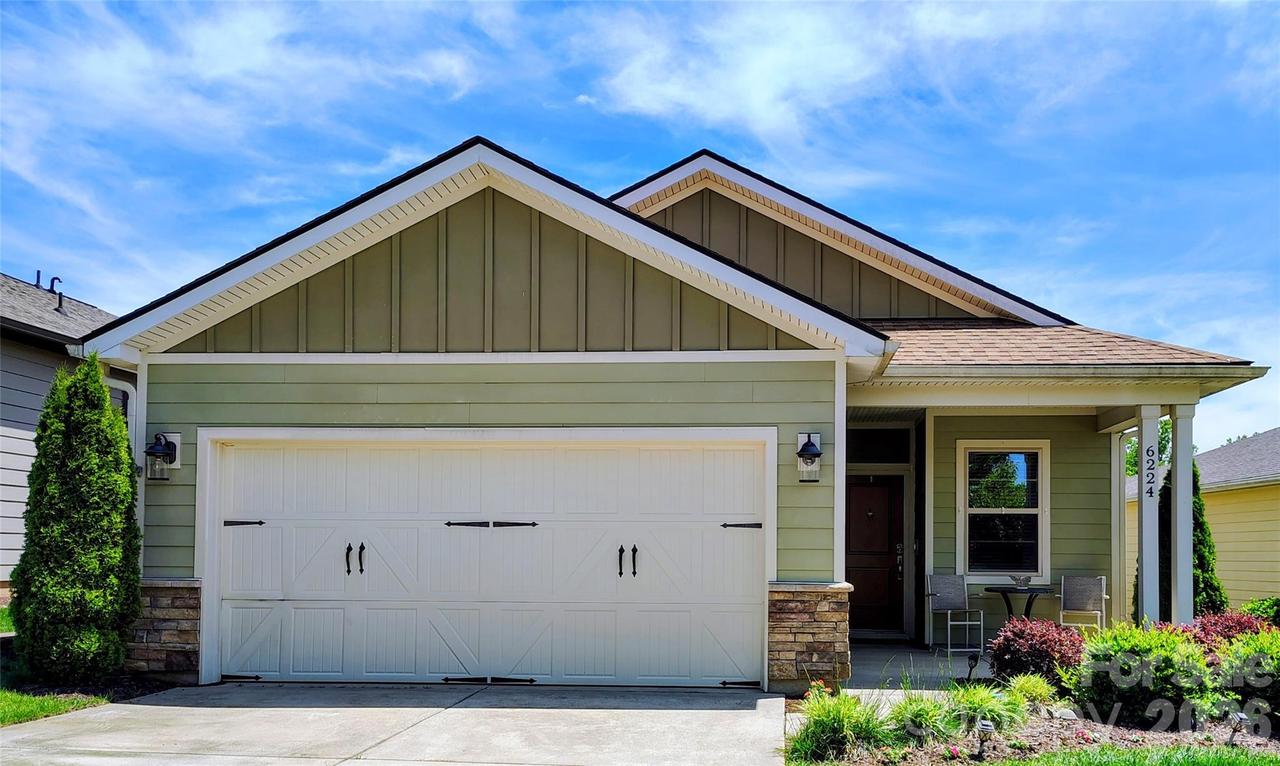 6224 Raven Rock Dr., Denver, NC 28037