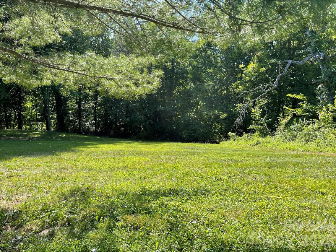 White St., Lexington, NC 27292