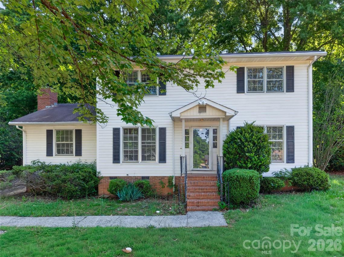 616 Old Farm Rd., Statesville, NC 28625