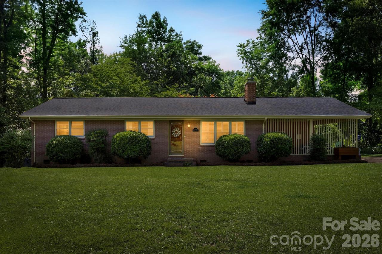 3701 Bellevue Ter., Gastonia, NC 28056
