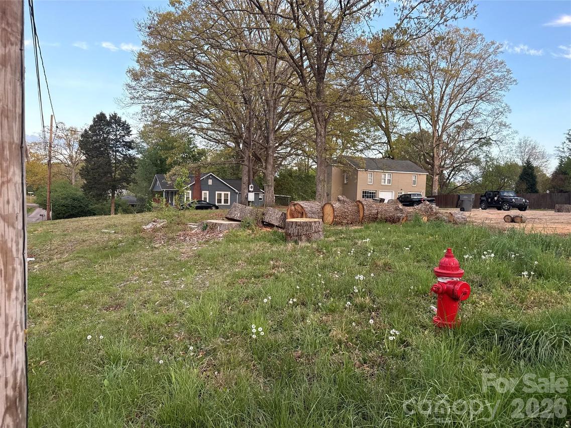 1203 Oakwood Ave., Kannapolis, NC 28081