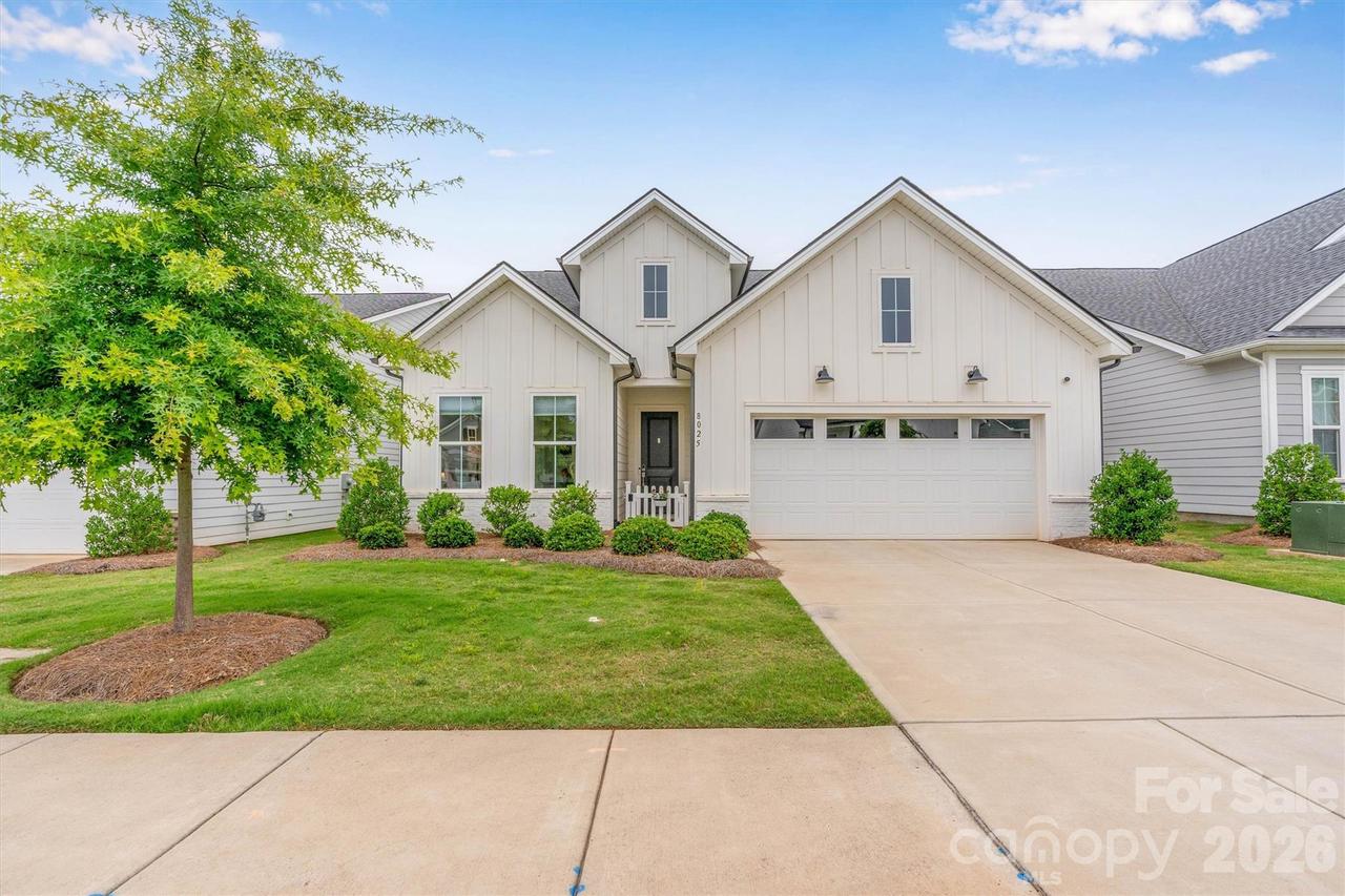 8025 Brookbank Dr., Charlotte, NC 28269
