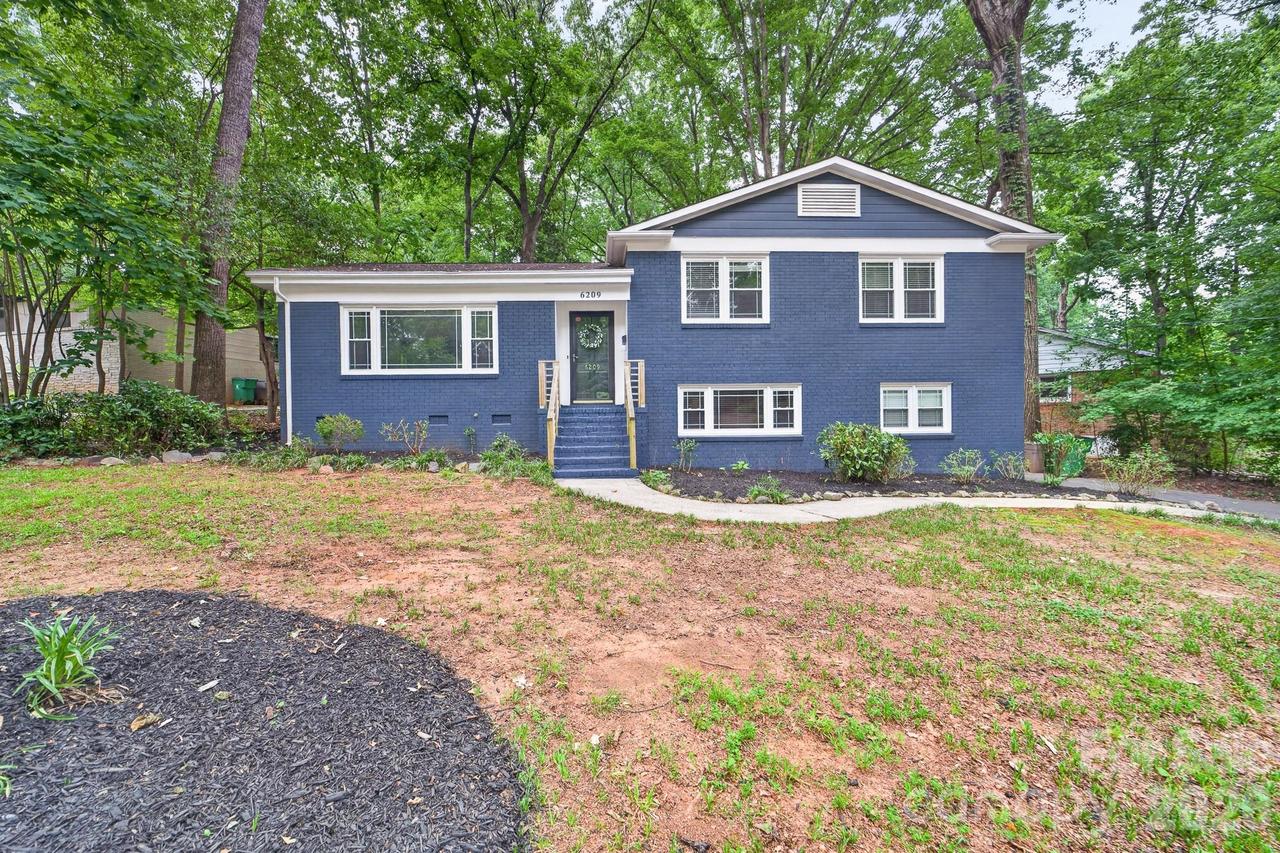 6209 Candlewood Dr., Charlotte, NC 28210