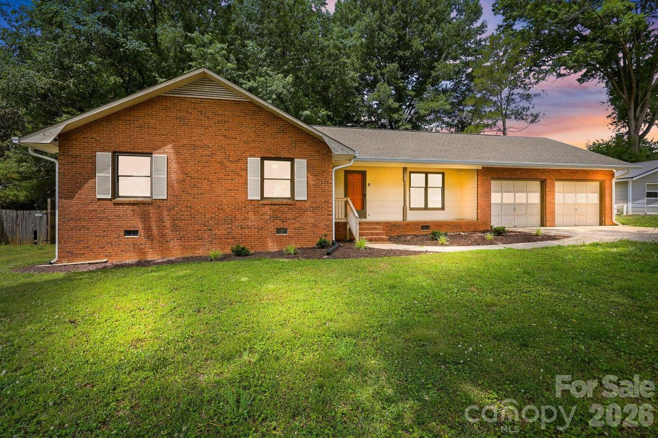 302 S Mccoy Rd., Salisbury, NC 28144
