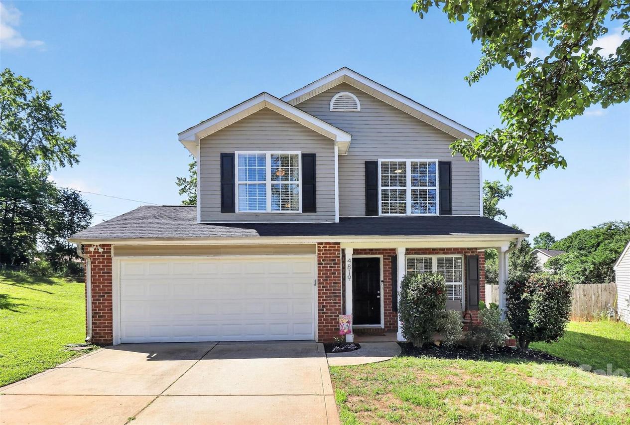 4819 Hopewood Ln., Charlotte, NC 28216