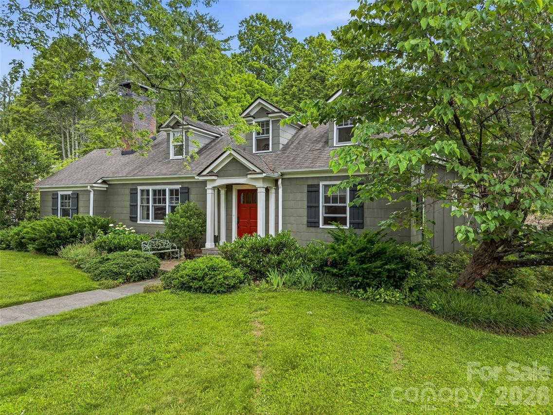 153 Franklin St., Brevard, NC 28712