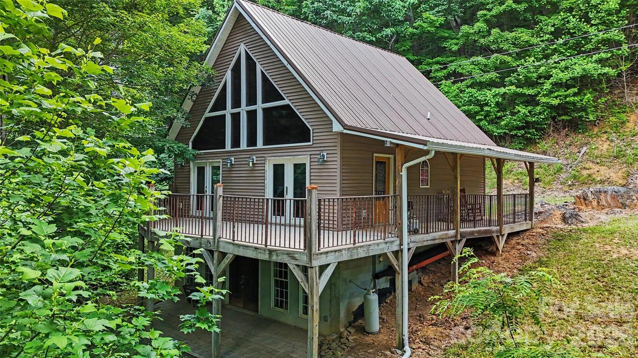 578 Three Top Cir., West Jefferson, NC 28694
