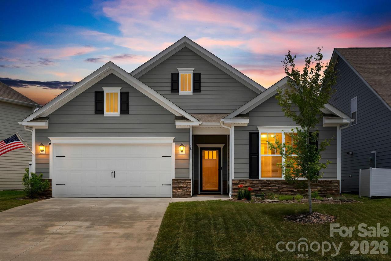 48 Thornberry Rd., Hendersonville, NC 28792