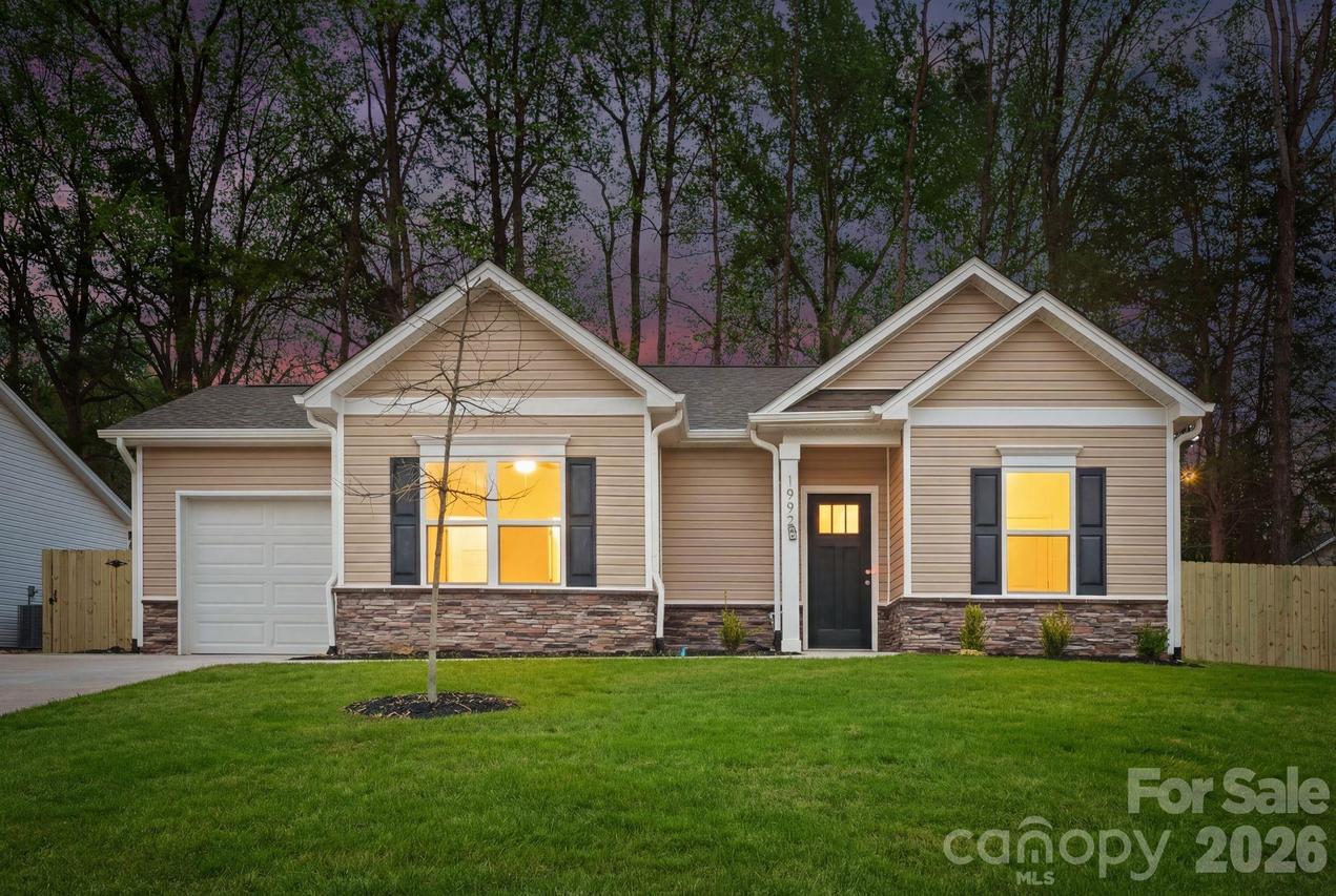 912 Bond Ave., Gastonia, NC 28052