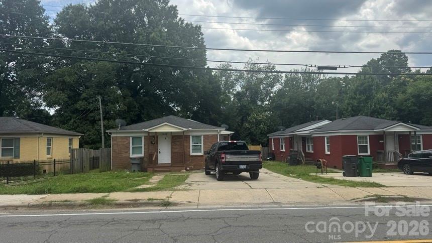 2021 Lasalle St., Charlotte, NC 28216
