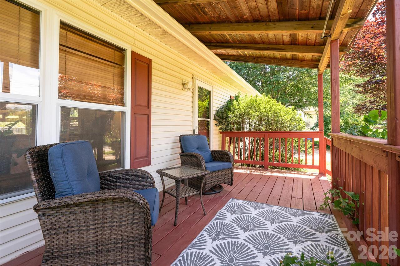 339 Hi Alta Ave., Asheville, NC 28806