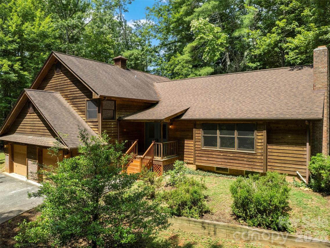 11 Tree Top Dr., Arden, NC 28704