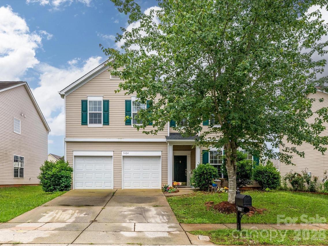 5424 Nightshade Oaks Dr., Charlotte, NC 28227