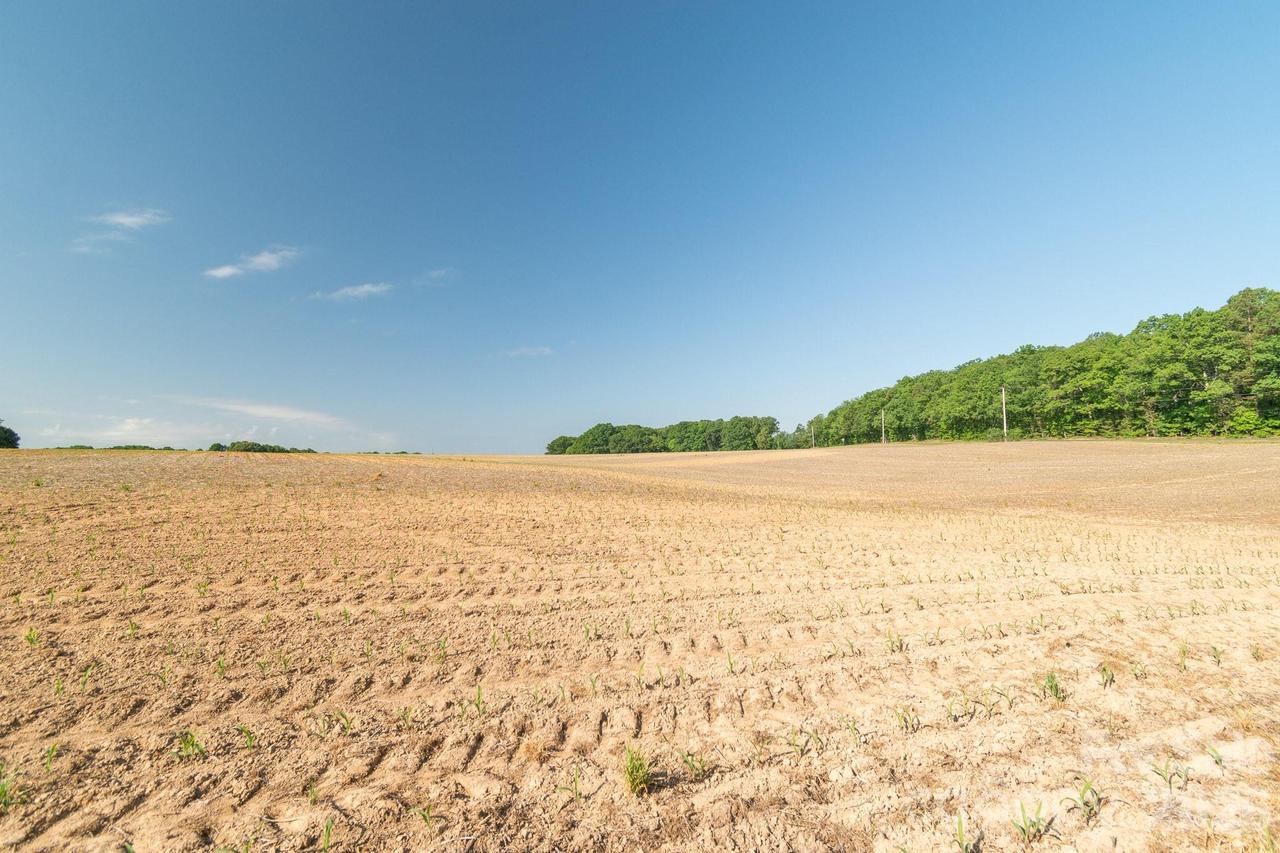 Hearne Rd., New London, NC 28127