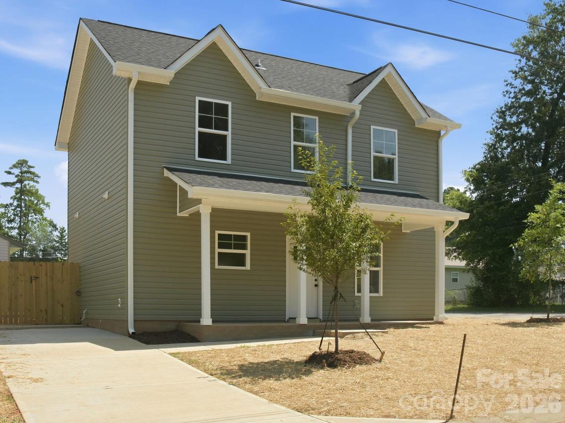 2802 Willow St., Charlotte, NC 28208