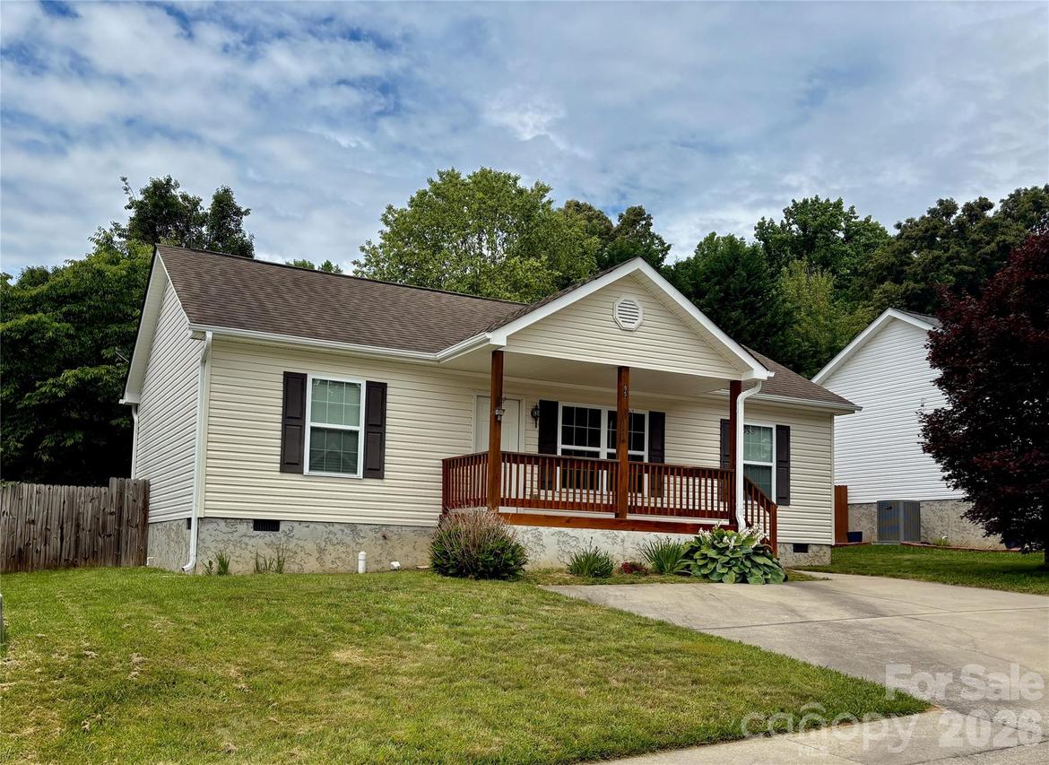 95 Newberry Dr., Fletcher, NC 28732