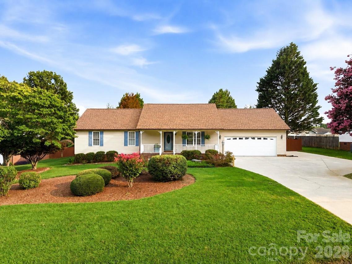 3892 Stoney Creek Dr., Lincolnton, NC 28092