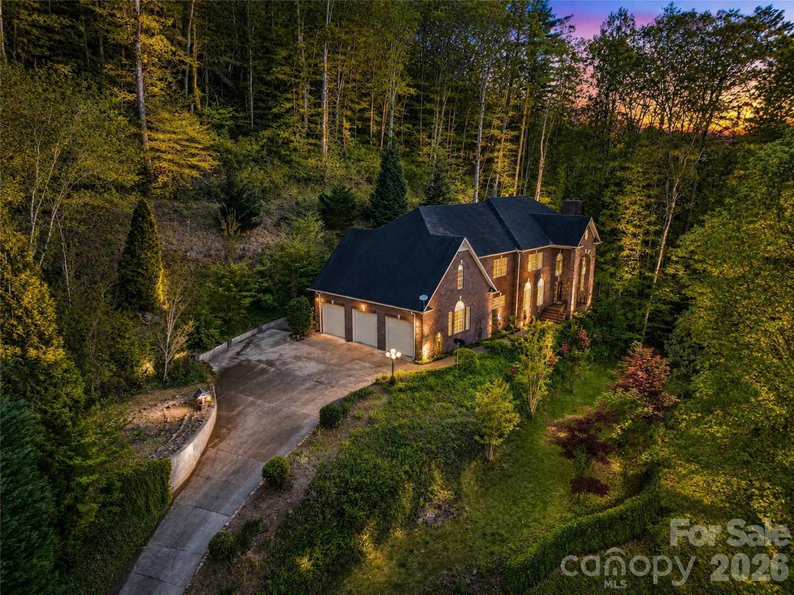 2983 Rockwood Dr., Lenoir, NC 28645