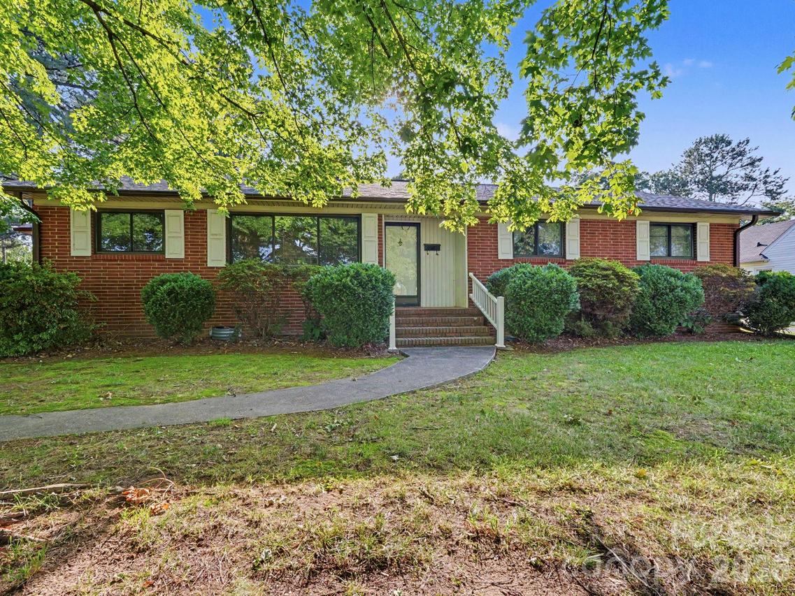 1006 S Main St., Landis, NC 28088
