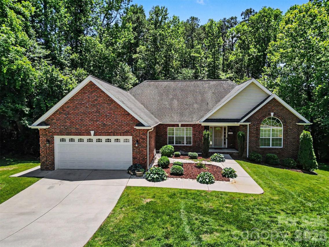 1436 20th Avenue Pl., Hickory, NC 28601