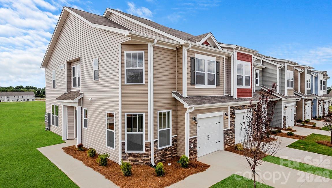 205 Valley Breeze Rd., Fletcher, NC 28732