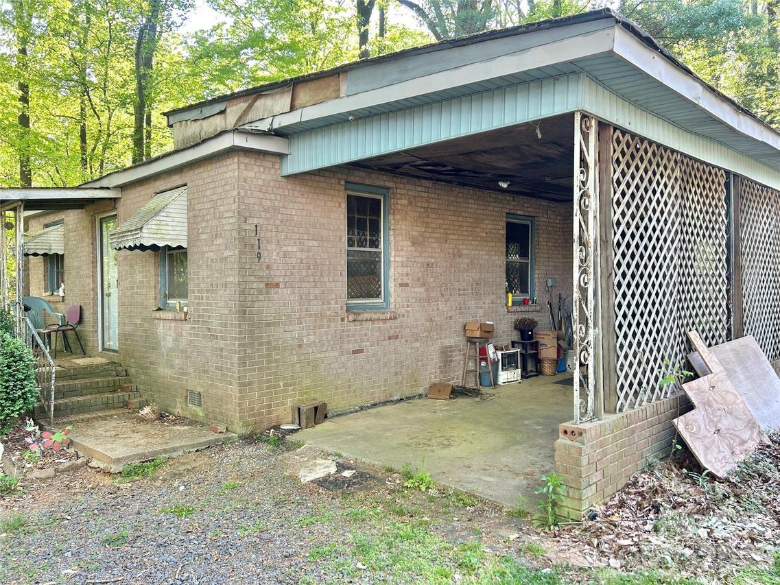 119 Pine Hill Ln., Mount Holly, NC 28120
