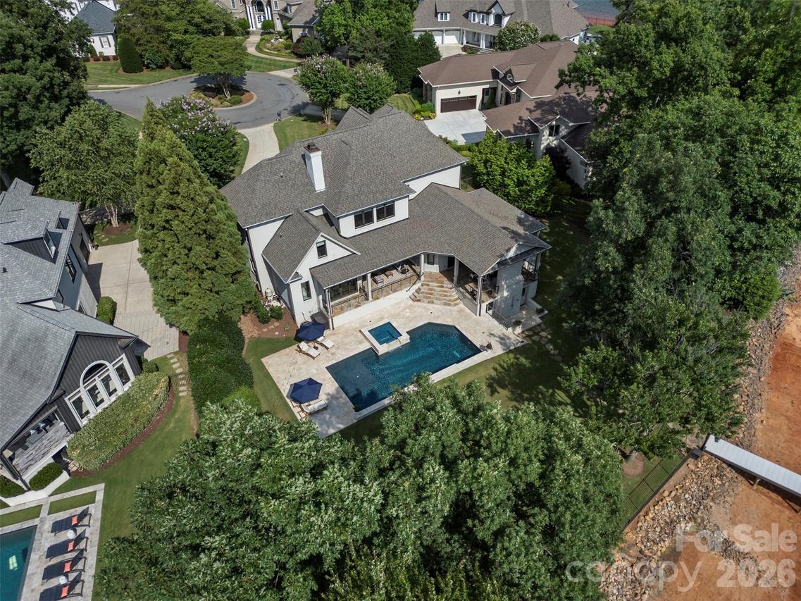 18407 Peninsula Cove Ln., Cornelius, NC 28031