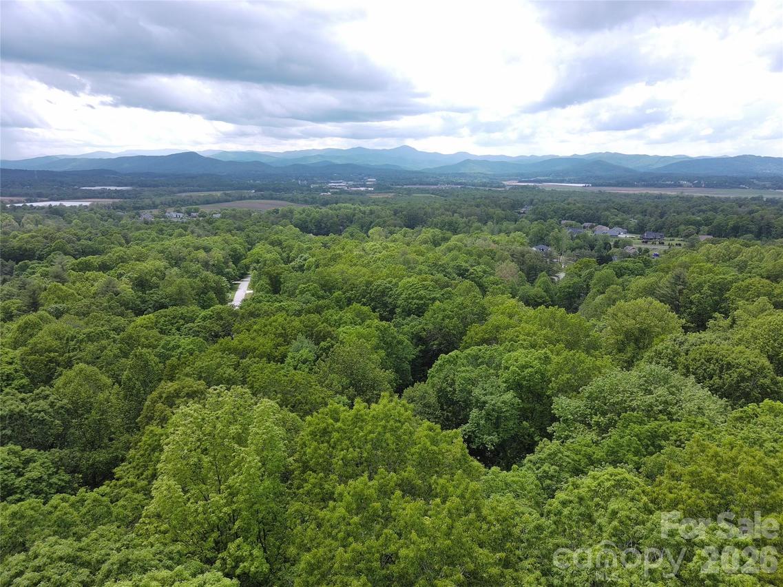 000 Northview Dr. #13, Hendersonville, NC 28791