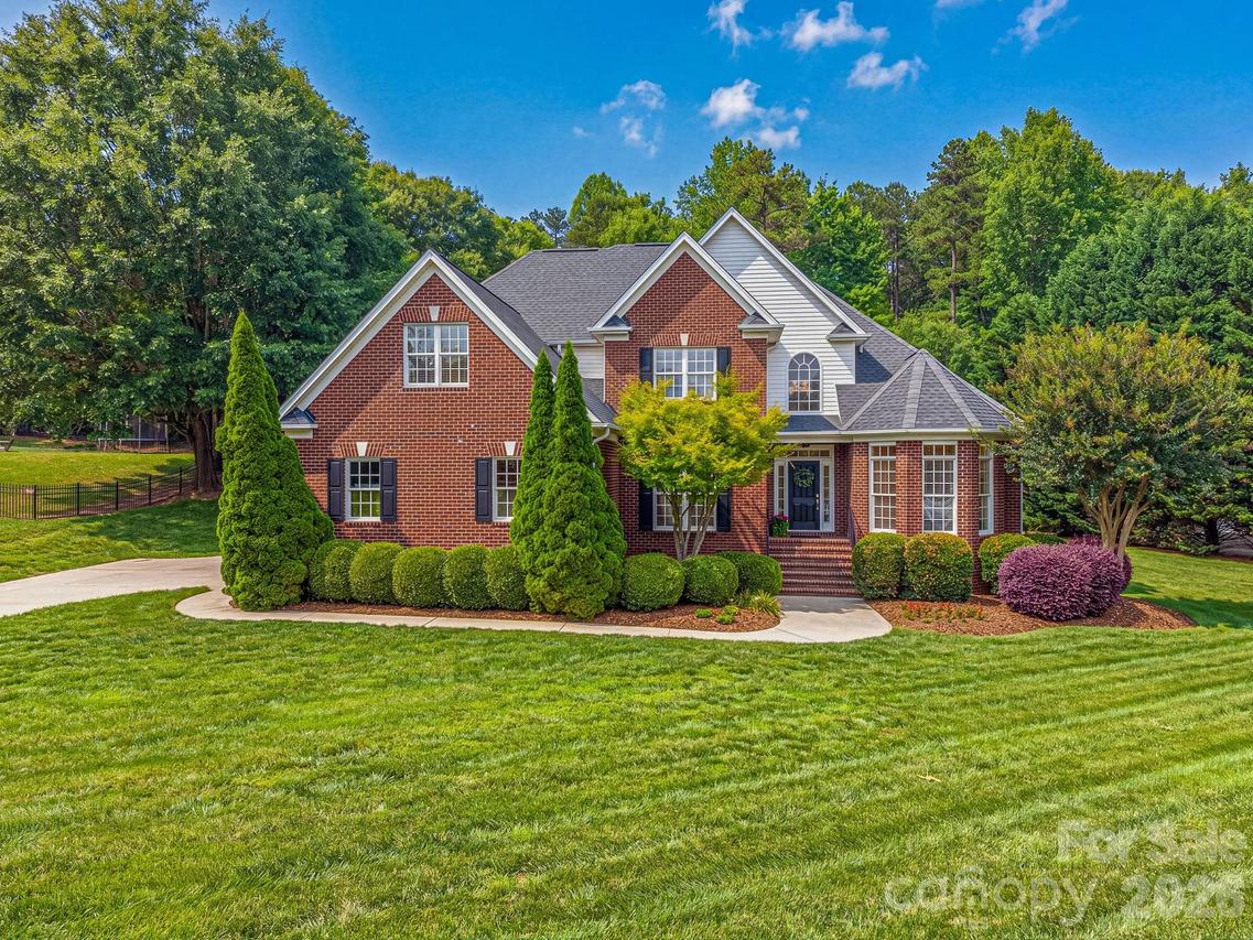 5059 Graystone Estates Dr., Belmont, NC 28012