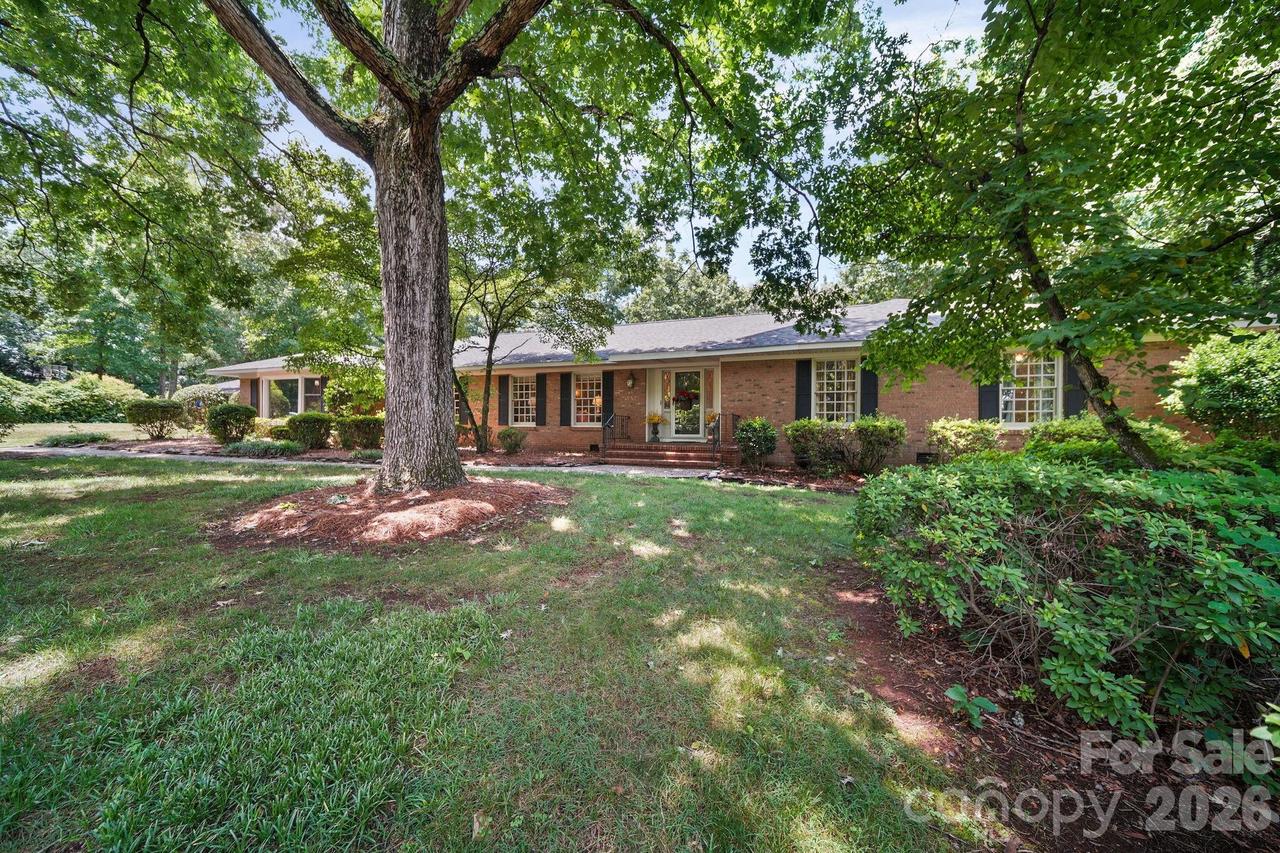 2925 Grampian Dr., Gastonia, NC 28054