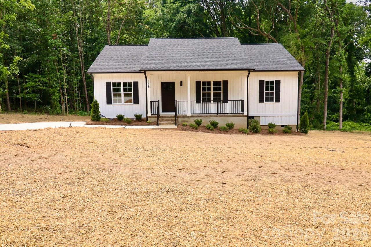 1608 Russell Courtney Rd., Monroe, NC 28112