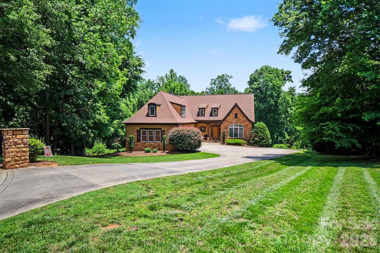 401 Yorkfield Dr., Shelby, NC 28150