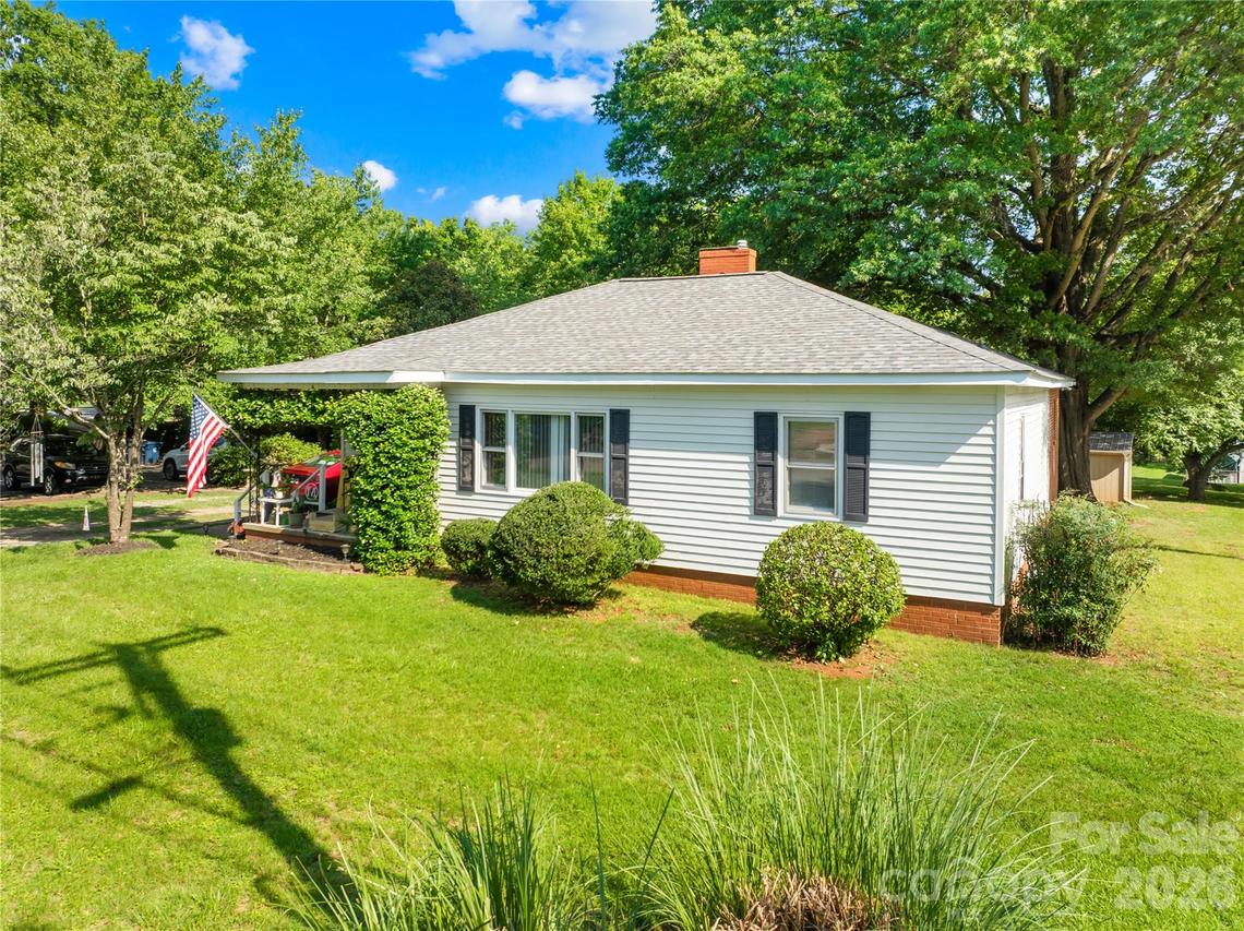 103 Greenway Dr., Huntersville, NC 28078