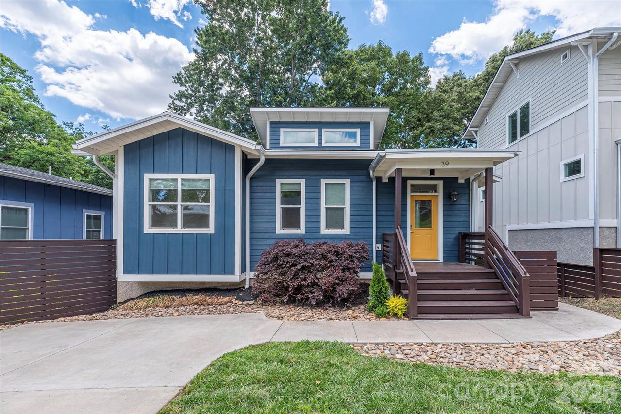 39 Hubbard Ave., Asheville, NC 28806