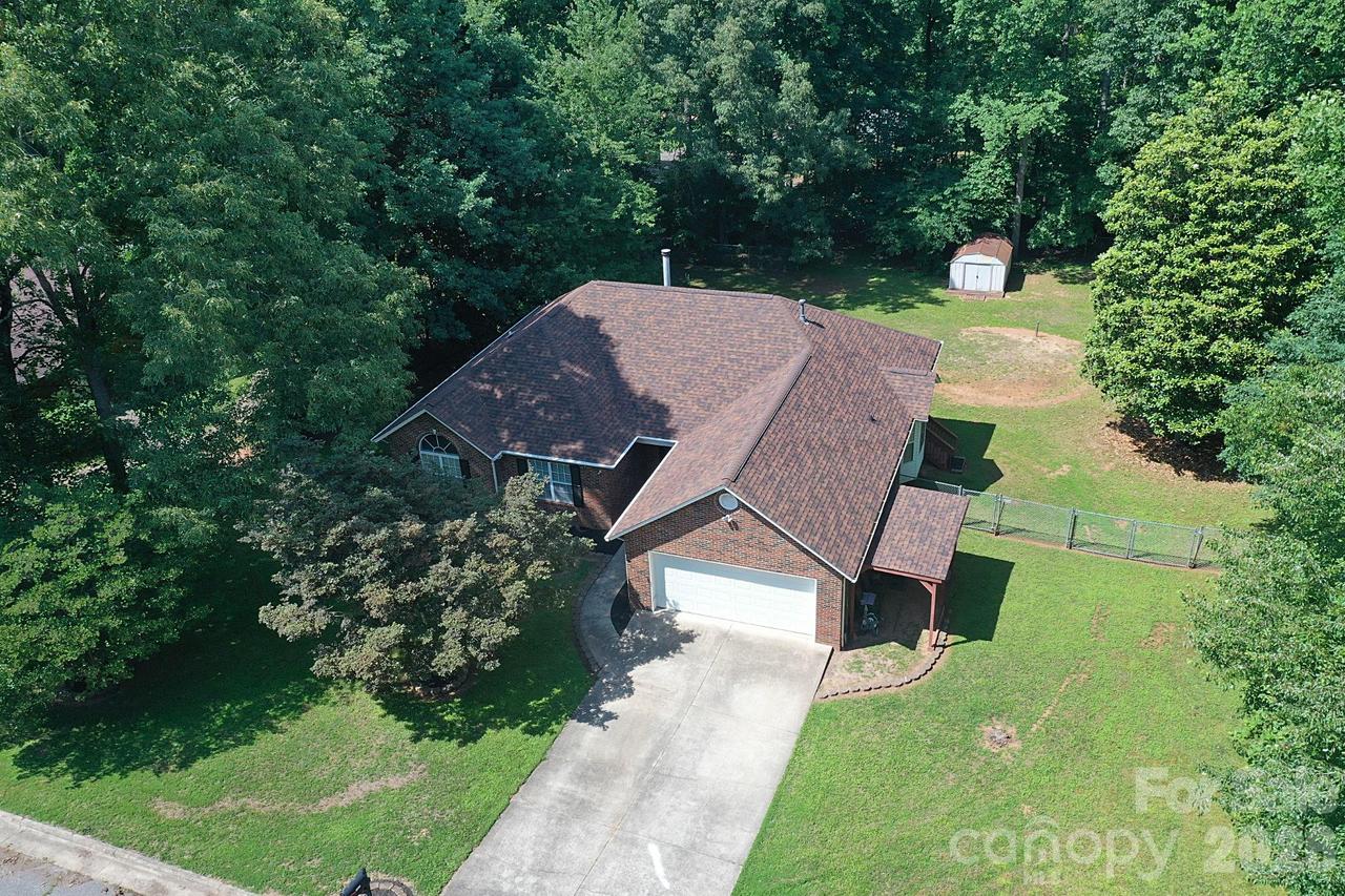1035 E 24th St., Newton, NC 28658