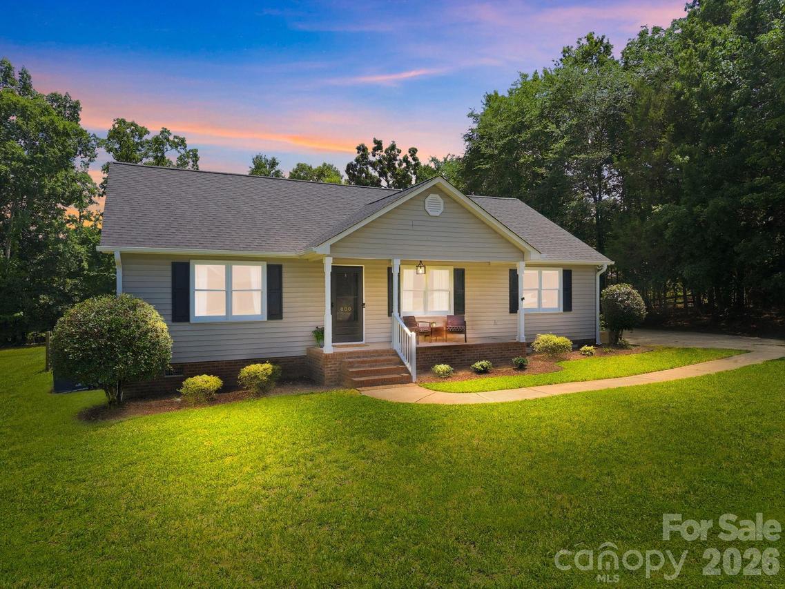 600 Gray Dr., Charlotte, NC 28213
