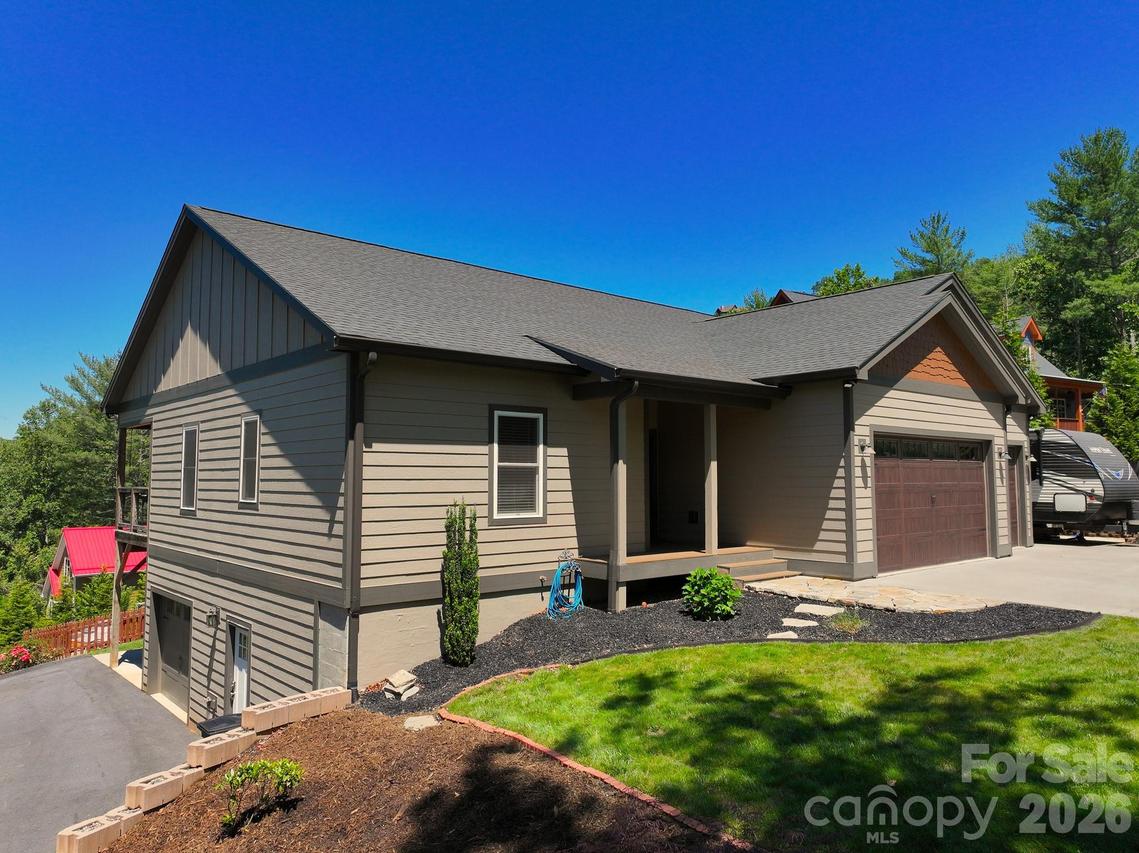 154 & 156 Dogwood Dr., Weaverville, NC 28787