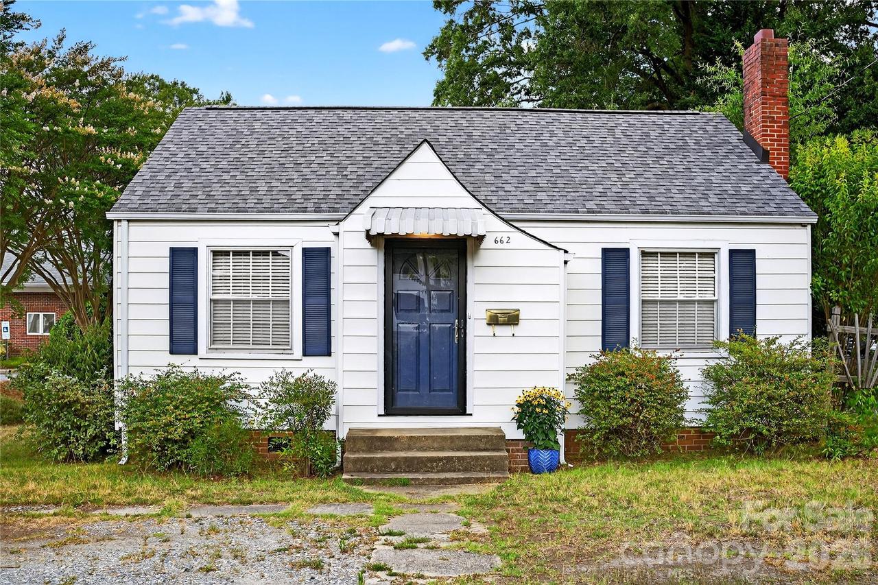 662 Carpenter Ave., Mooresville, NC 28115