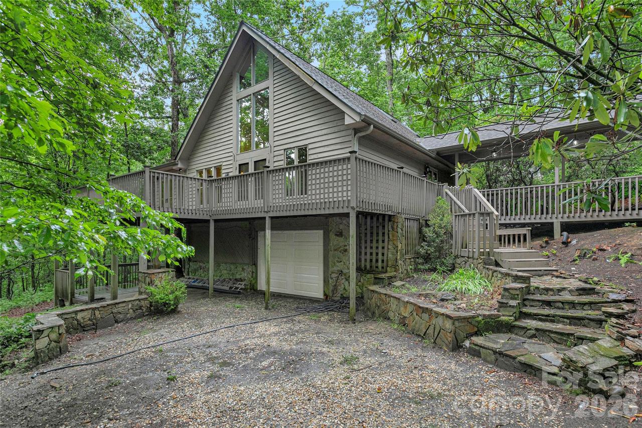 56 Guque Ct., Brevard, NC 28712