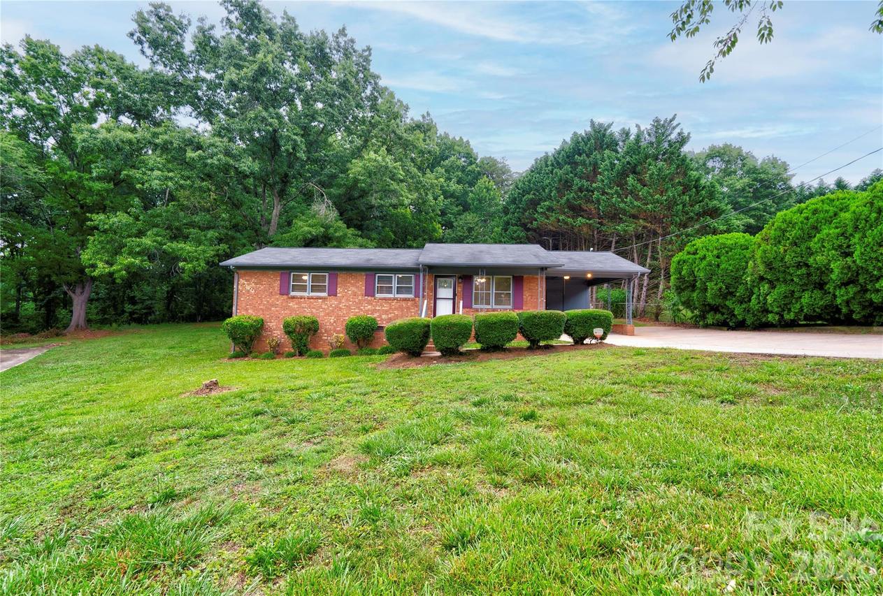 1323 N Lakewood Dr., Shelby, NC 28150