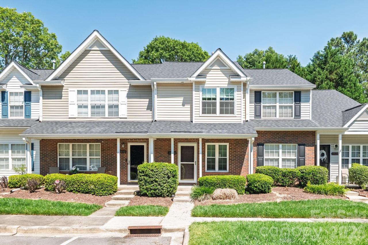 3028 Mayer House Ct., Charlotte, NC 28214