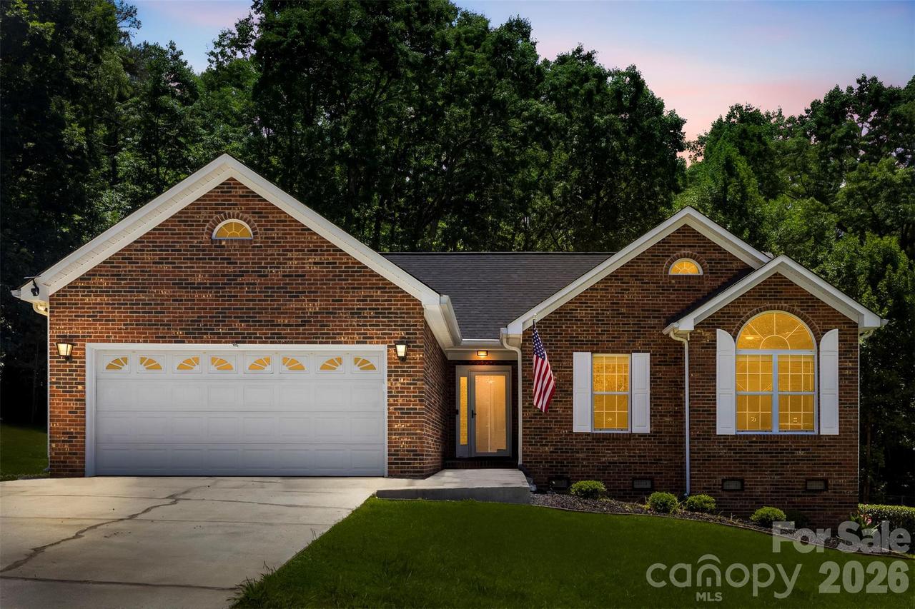 170 Ruthaven Dr., Bessemer City, NC 28016
