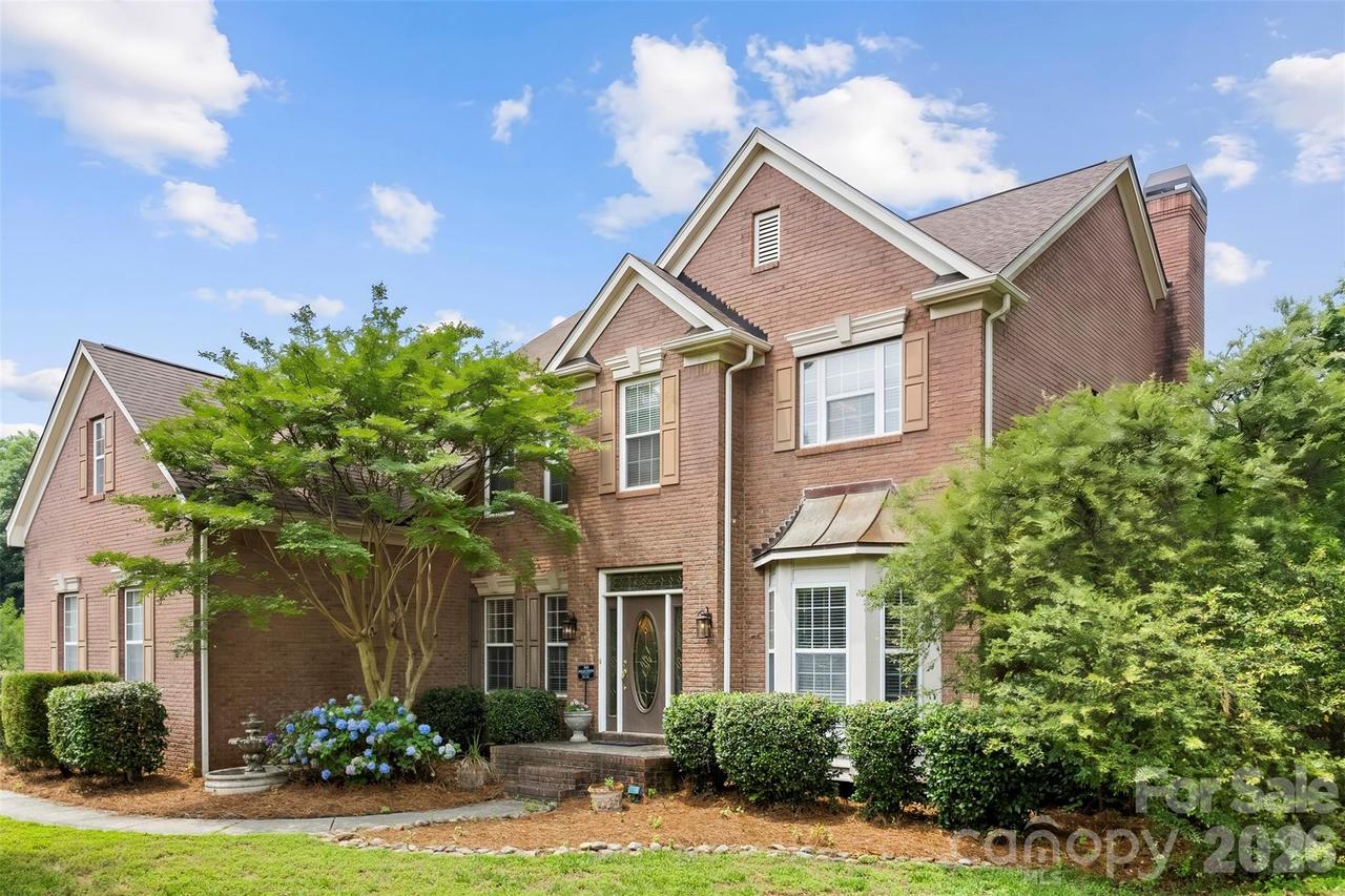 1845 Mountain Trail Dr., Charlotte, NC 28214