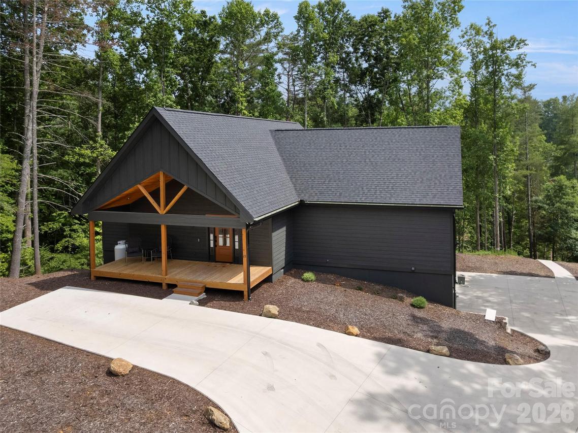 23 Anchor Dr., Nebo, NC 28761